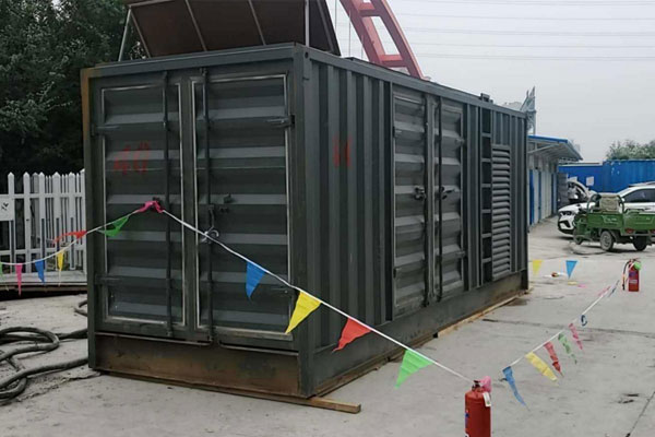 德城发电机租赁空气滤清器多久更换一次？
